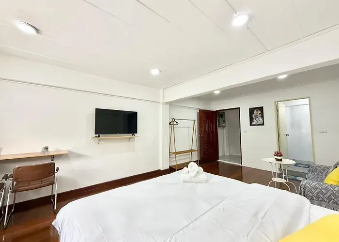 S Sukhumvit48 Near Phrakanong Bts 1001 *